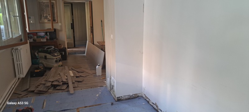 Rénovation d'un parquet au Cres près de Montpellier : Dégât des eaux et assurance