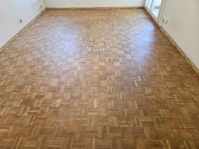 remise à neuf parquet interieur salon et entrée 
chantier montpellier