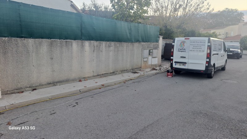 méthode pulvérisateur de peinture pour refaire la cloture à Baillargues