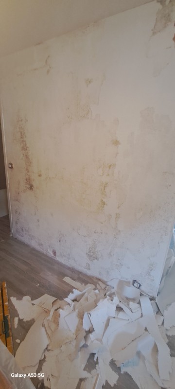 Rénovation d'un parquet au Cres près de Montpellier : Dégât des eaux et assurance