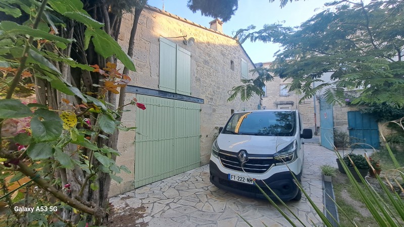 Chantier remise en état volets et grille avant / après sur Castries près de Montpellier