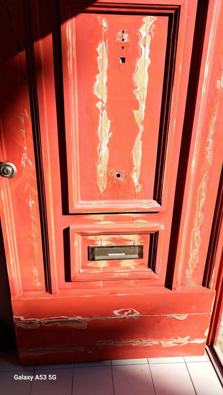 Chantier remise en état volets et grille avant / après sur Castries près de Montpellier