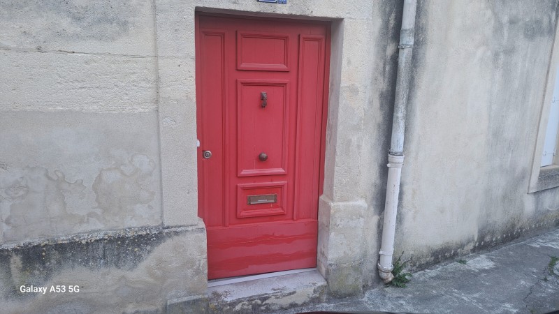 Chantier remise en état volets et grille avant / après sur Castries près de Montpellier