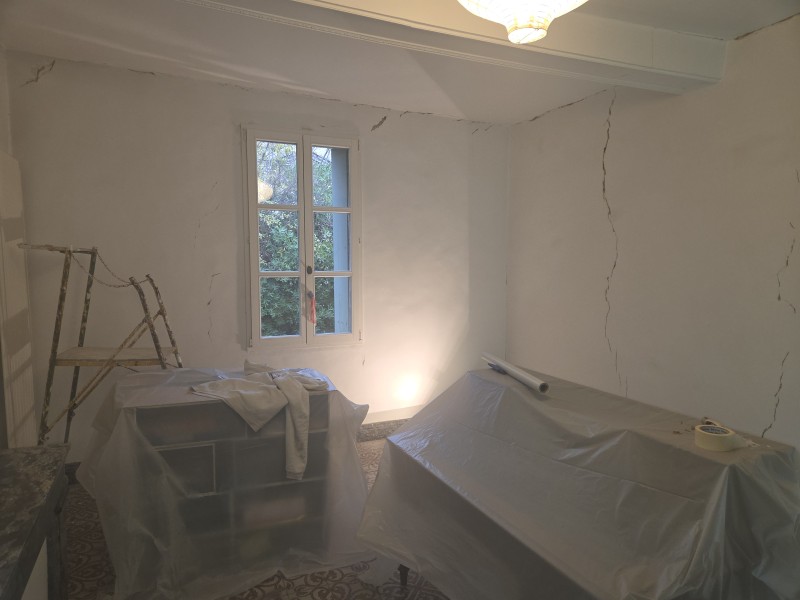 degat  des eaux sur castries pres de montpellier traité grosse fissure chambre