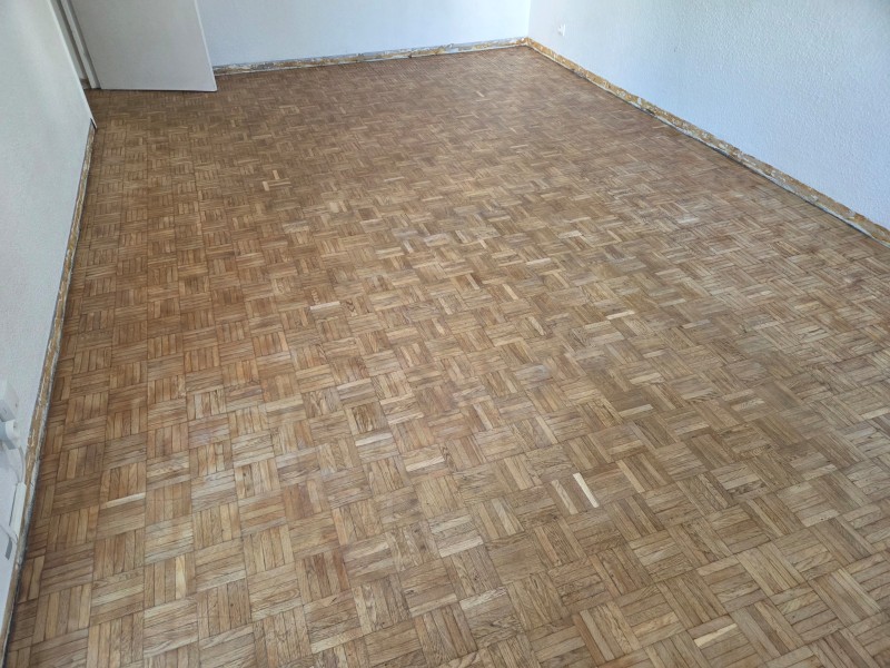 remise à neuf parquet interieur salon et entrée 
chantier montpellier