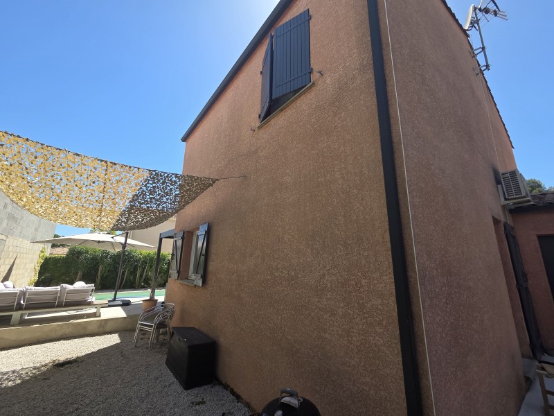 remise à neuf volets d une villa sur vendargues pres de montpellier