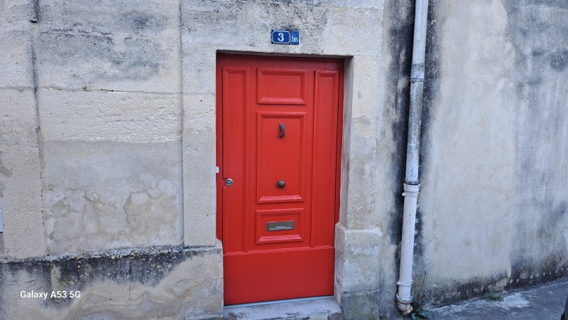 Chantier remise en état volets et grille avant / après sur Castries près de Montpellier