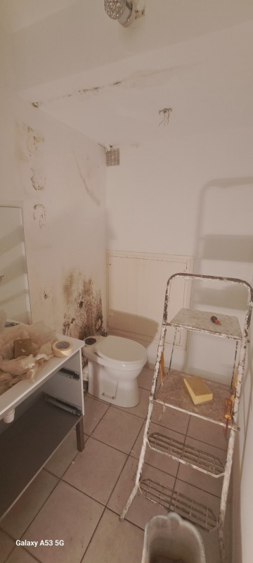 Rénovation d'un parquet au Cres près de Montpellier : Dégât des eaux et assurance