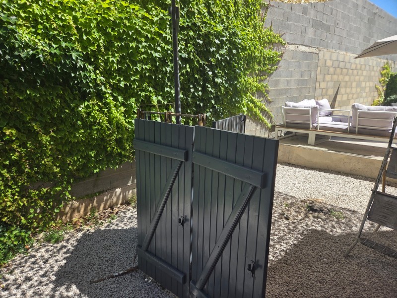remise à neuf volets d une villa sur vendargues pres de montpellier