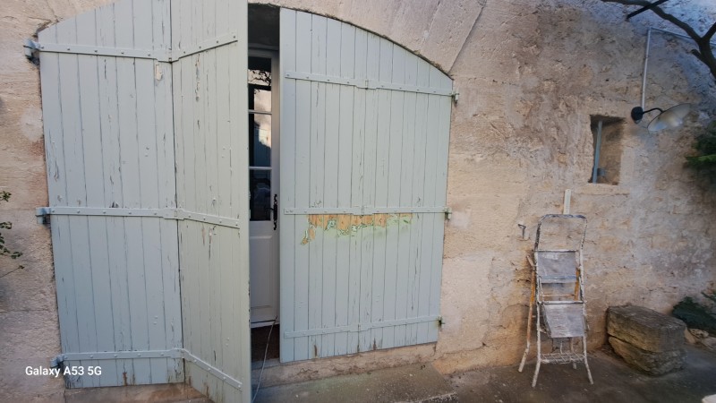 Chantier remise en état volets et grille avant / après sur Castries près de Montpellier