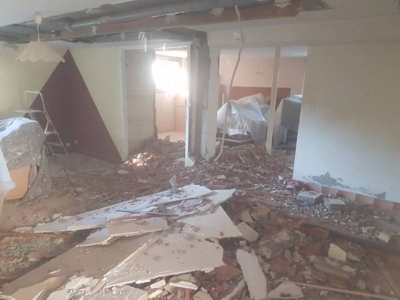 Transformation d'un garage en loft avec peinture des murs à Saint-Brès