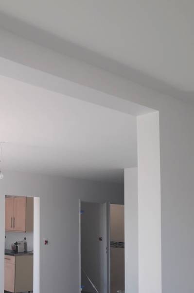 Résultat final de la rénovation : l'intérieur parfaitement restauré après des dégâts des eaux à Castelnau le Lez